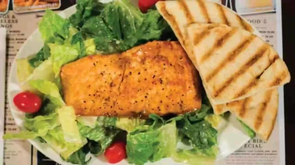 Caesar Salad w/Salmon